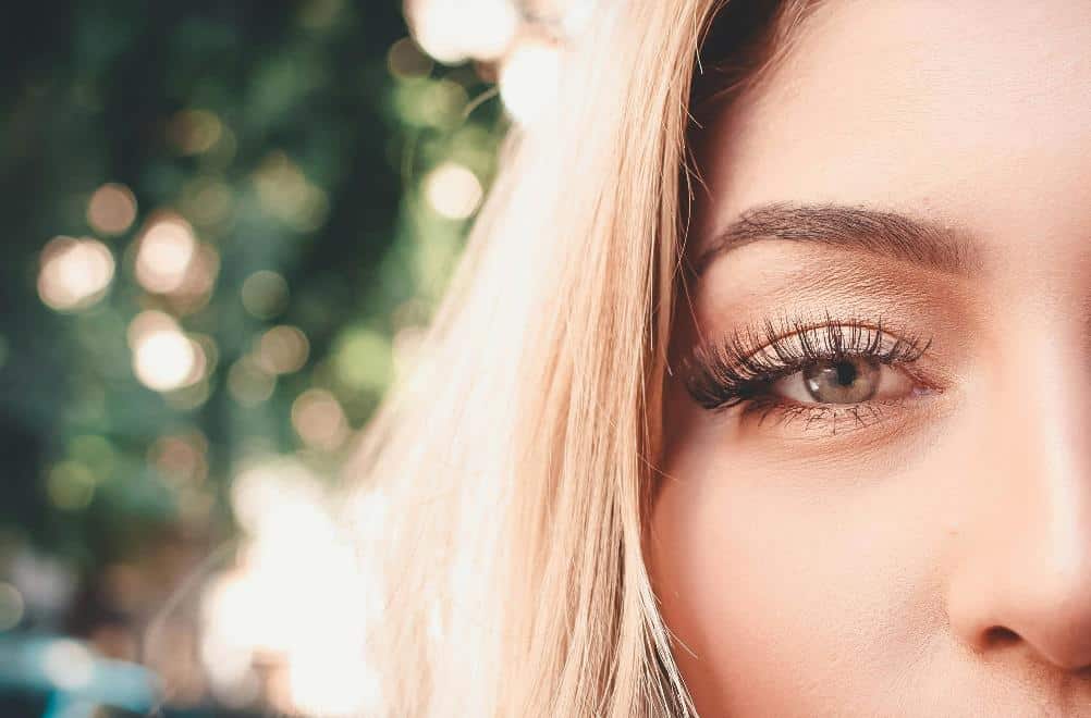 Woman with stunning eyelashes