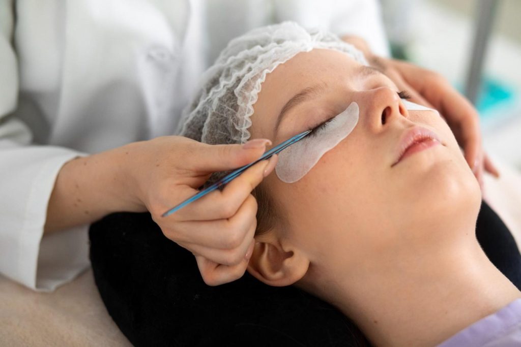 lash refill timing